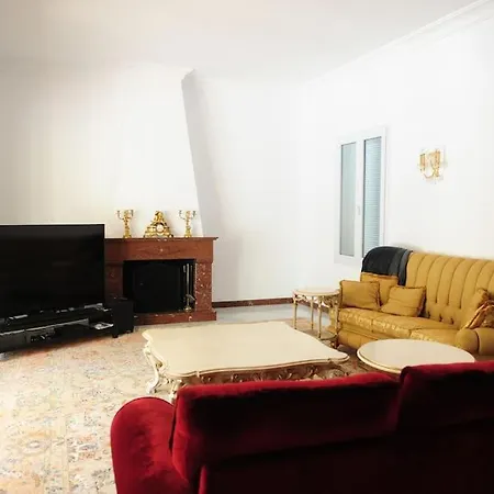 Prestigious With Vintage Charm In Kings & Queens Sotogrande *